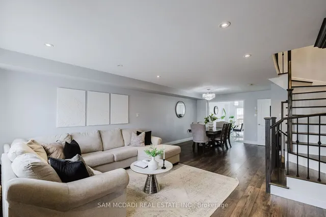 Additional image 15 of 745 Candlestick Circ