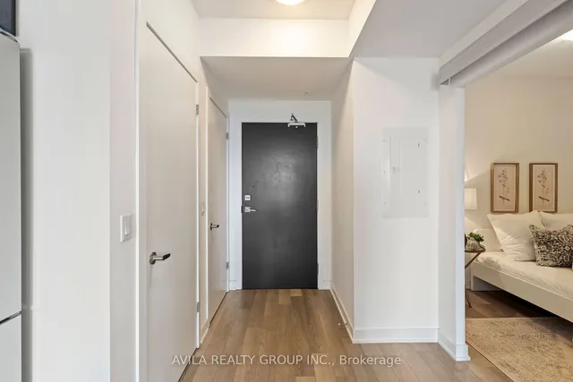 Additional image 6 of 5220 Dundas St Unit D420