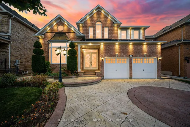 30 Latania Blvd