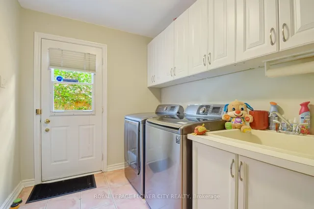 Additional image 4 of 6052 St. Ives Way