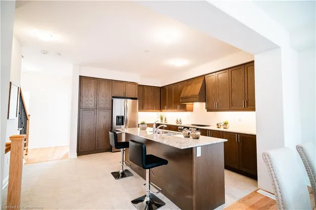 Additional image 10 of 3321 Sixth Line