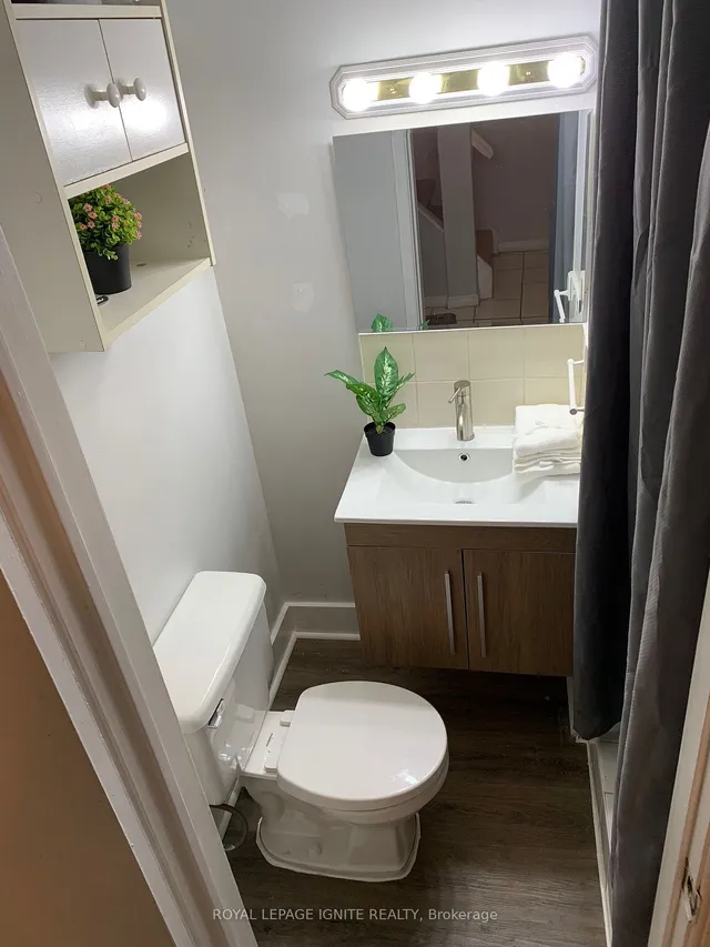 Additional image 25 of 45 Hansen Rd Unit 53