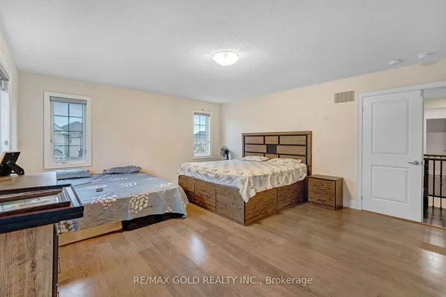 Additional image 16 of 42 Seymour Rd