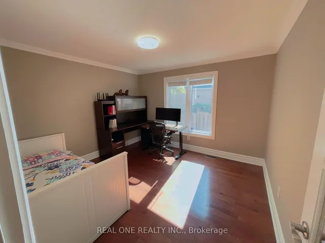 Additional image 14 of 2046 Pineview Dr