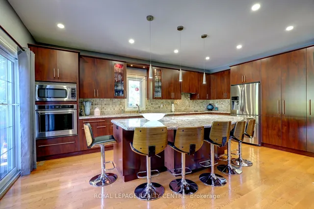 Additional image 10 of 102 Kenpark Ave