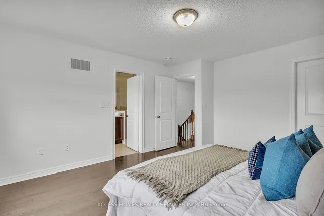 Additional image 22 of 100 Padbury Tr