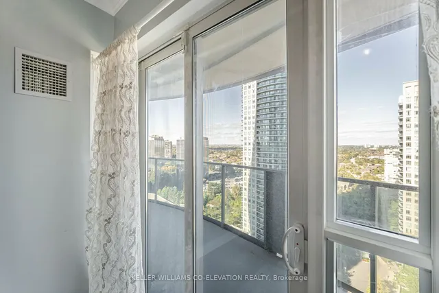 Additional image 16 of 60 absolute Ave Unit 1907