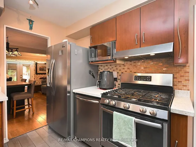 Additional image 9 of 7214 Ridgeland Cres