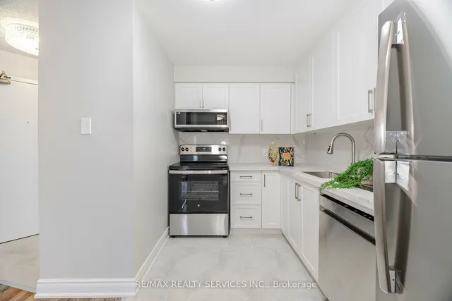 Additional image 12 of 25 Trailwood Dr Unit 501