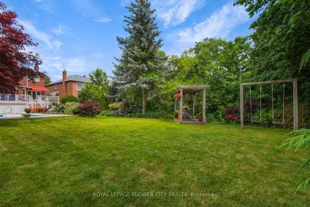 Primary image of 6052 St. Ives Way