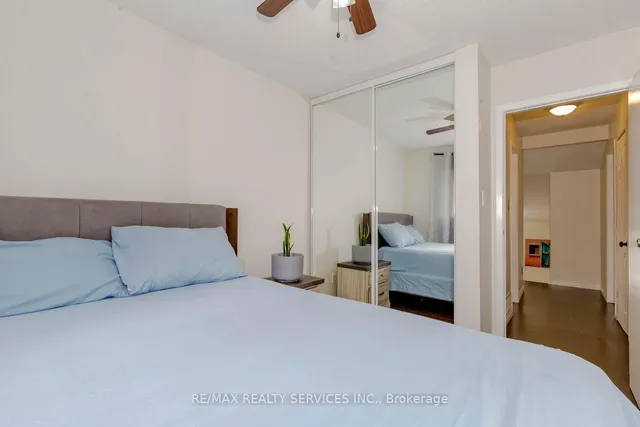 Additional image 35 of 82 Guildford Cres Unit 82