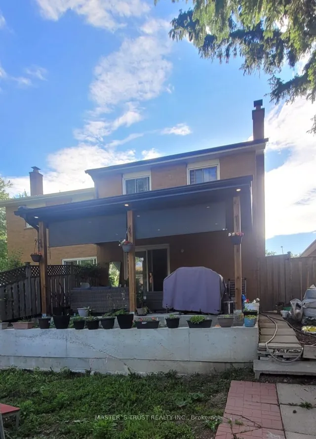 Additional image 35 of 4063 Dursley Cres