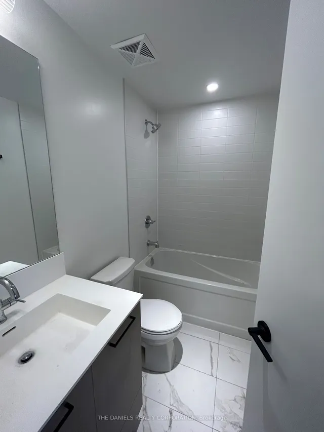 Additional image 6 of 20 Lagerfeld Dr Unit 006
