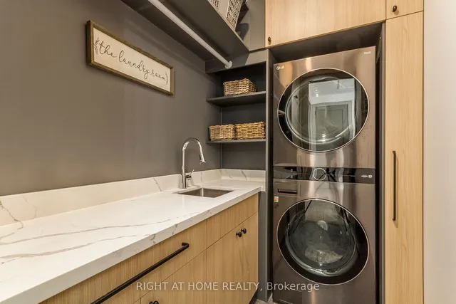 Additional image 32 of 118 Martin Grove Rd