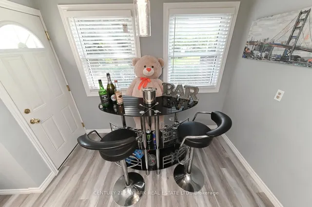 Additional image 5 of 1320 Hampton St Unit 25