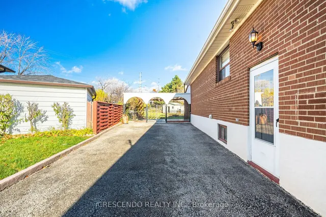 Additional image 19 of 3659 Holden Cres