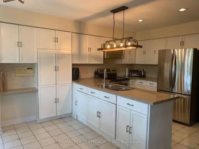 Additional image 9 of 6152 Hardesty Cres