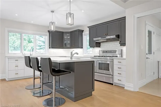 Additional image 12 of 1247 Cumnock Cres