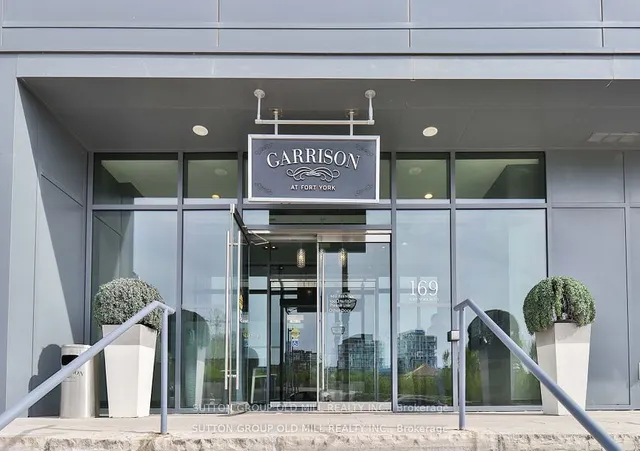 169 Fort York Blvd Unit 517