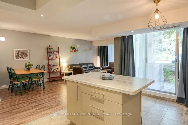 Additional image 6 of 1300 Marlborough Crt Unit 119