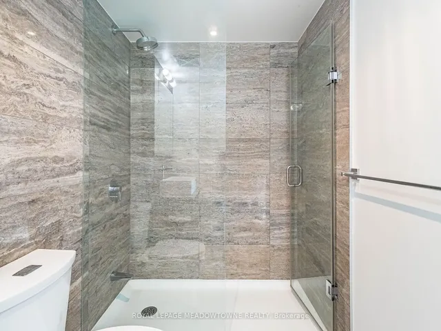 Additional image 23 of 10 Capreol Crt Unit 305