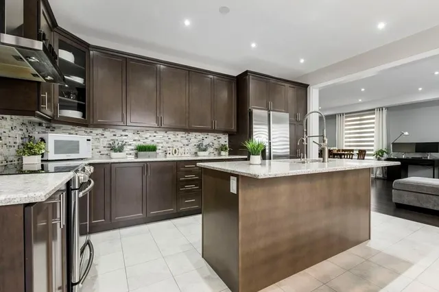 Additional image 17 of 22 SELSDON St