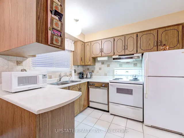 Additional image 2 of 152 Vodden St