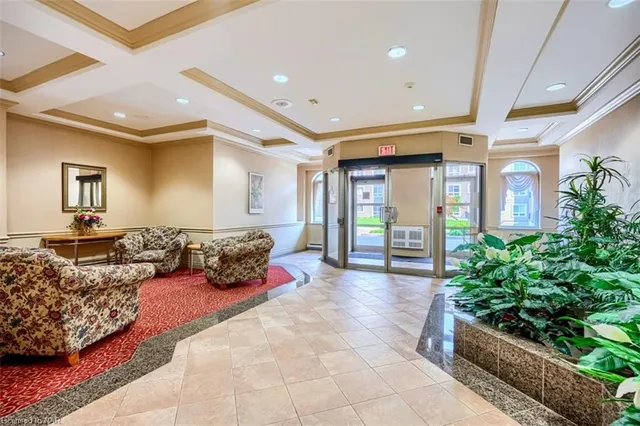 Additional image 38 of 7 Dayspring Cir Unit 102