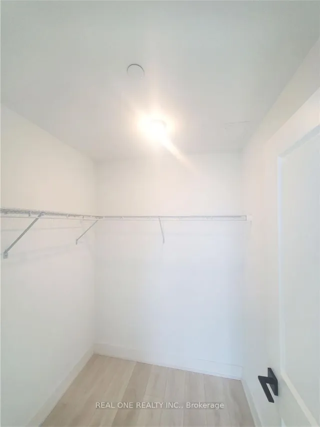 Additional image 10 of 2485 taunton Rd Unit 341