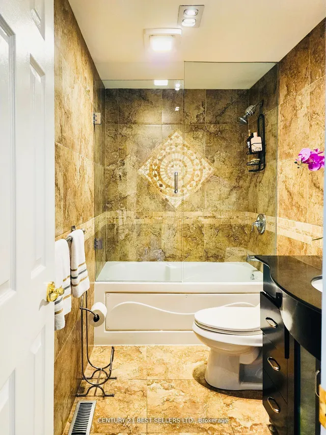 Additional image 23 of 400 Bloor St Unit 46