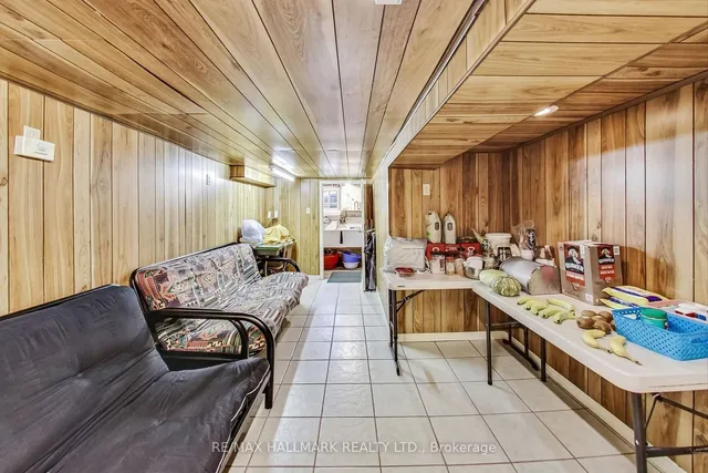 Additional image 29 of 400 Christie St