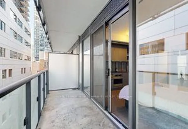 Additional image 21 of 101 Peter St Unit 602