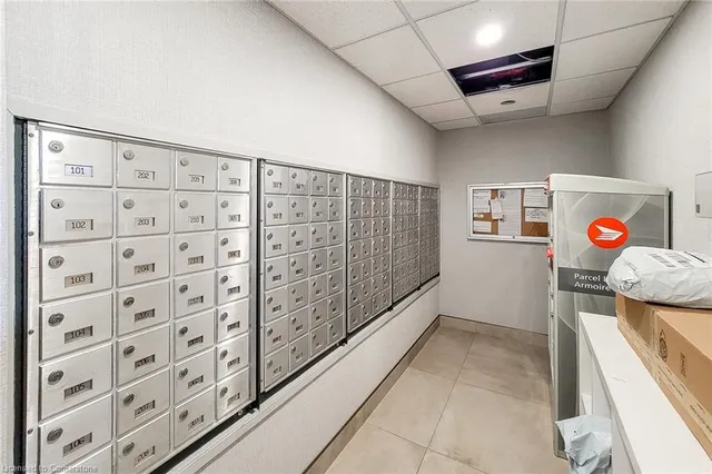 Additional image 37 of 2325 Central Park Dr