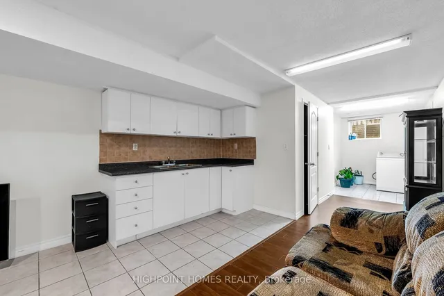 Additional image 16 of 41 Softneedle Ave