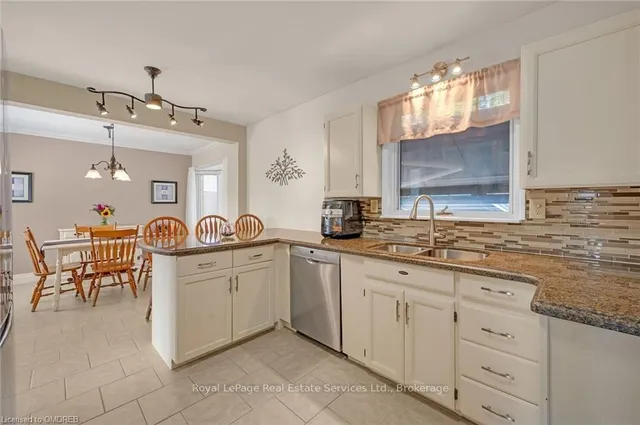 Additional image 13 of 1381 CONSTANCE Dr