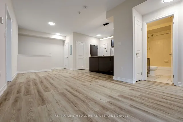 Additional image 4 of 2333 Sawgrass Dr Unit 202