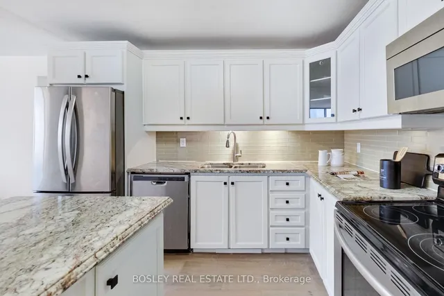 Additional image 4 of 633 Bay St Unit 2614