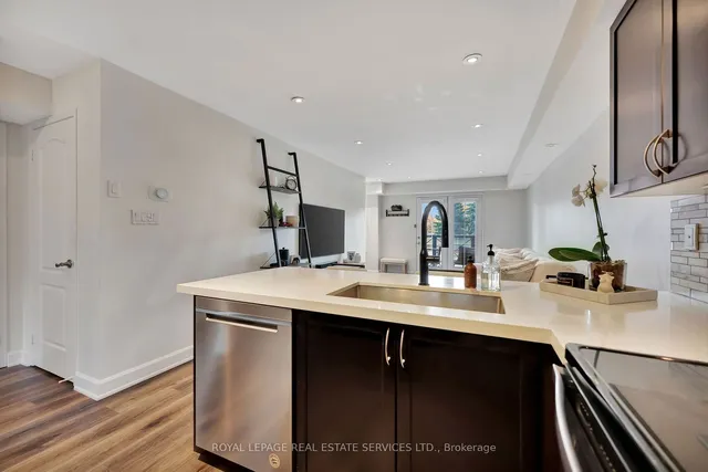 Additional image 10 of 2563 Sixth Line Unit 7