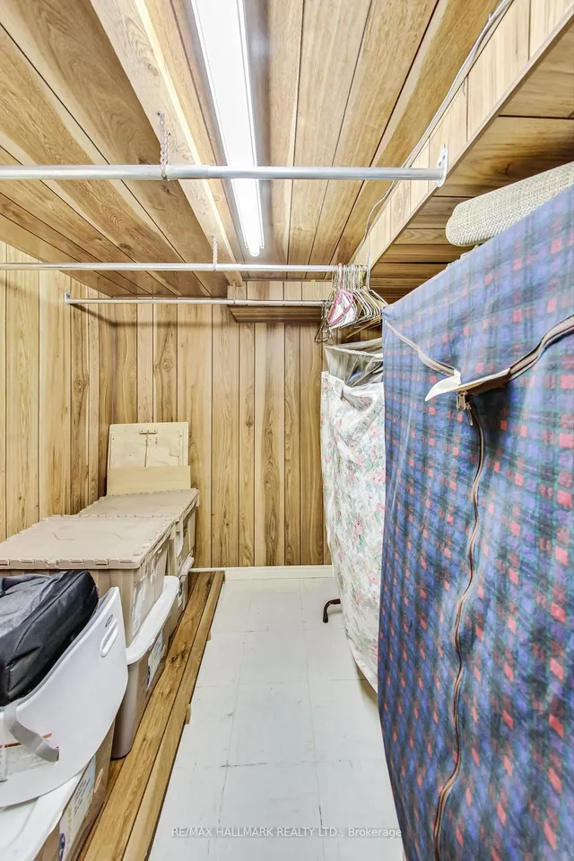 Additional image 34 of 400 Christie St