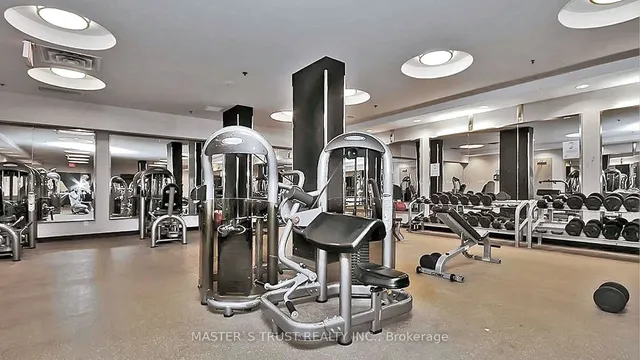 Additional image 34 of 60 Absolute Ave Unit 2002