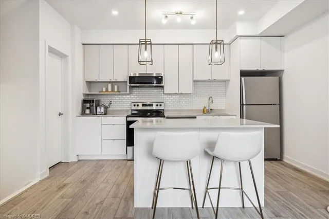 Additional image 15 of 3170 Lotus Common Common