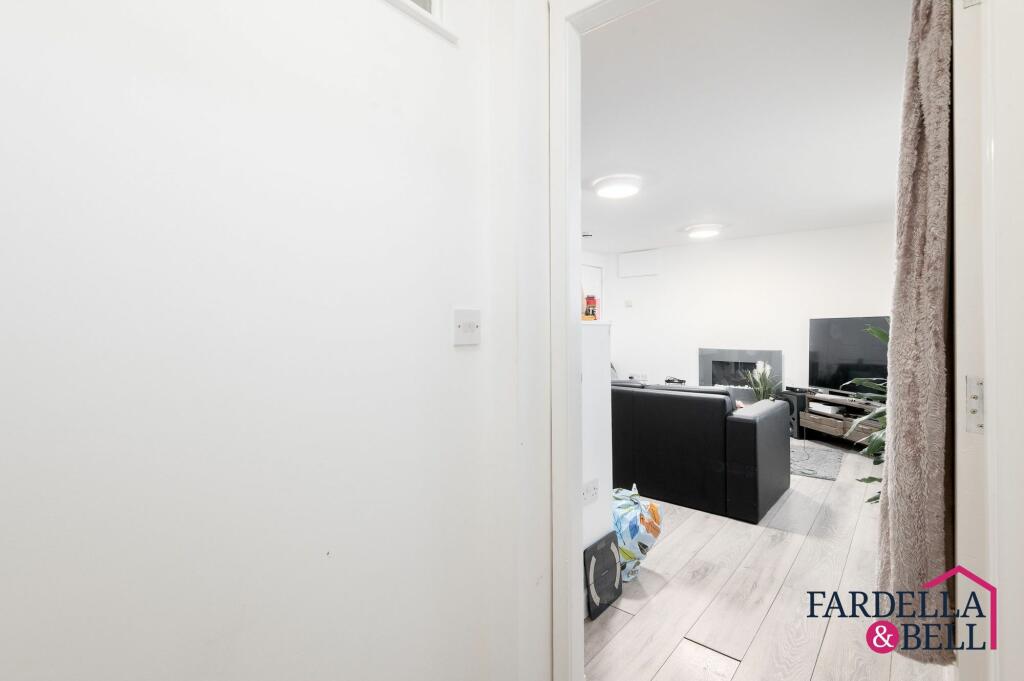 Additional image 33 of 110 Gannow Lane, Burnley, BB12