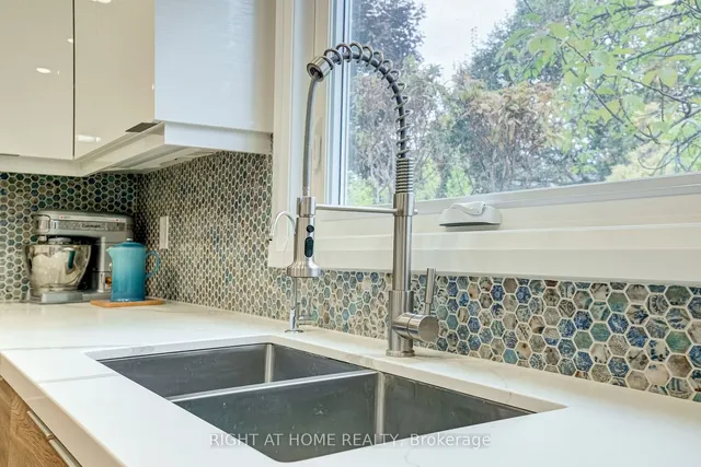 Additional image 15 of 2195 Headon Rd