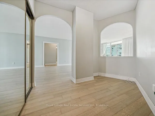 Additional image 6 of 5250 Lakeshore Rd Unit 708