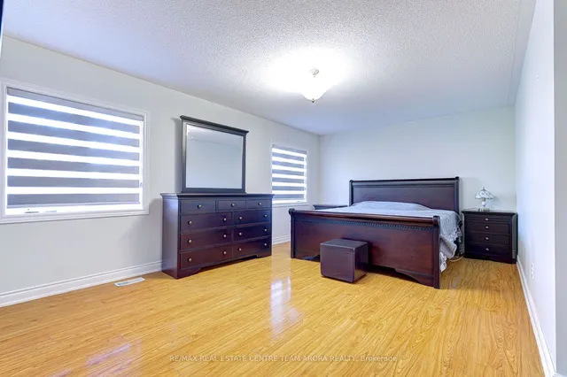 Additional image 17 of 14 River Rock Cres