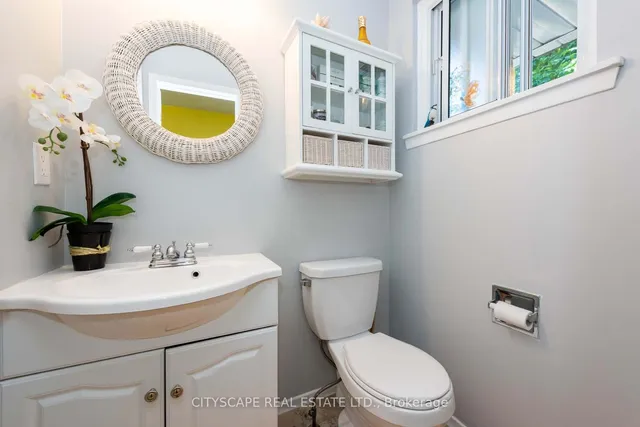 Additional image 16 of 32 Vodden Crt