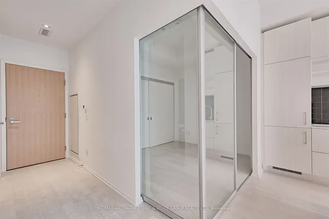 Additional image 7 of 5 Soudan Ave Unit 1629