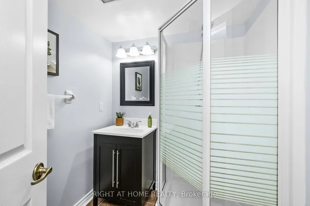 Additional image 23 of 1451 Walker's Line Unit 315