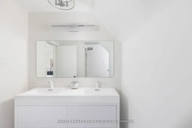 Additional image 27 of 59 Edgevalley Dr