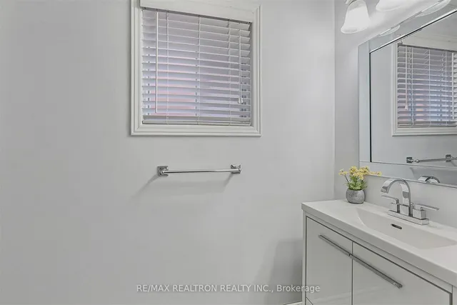 Additional image 16 of 2922 Gulfstream Way